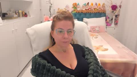 wilma online show from 11/04/25, 11:04