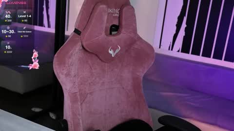 Violet online show from 09/08/25, 11:37