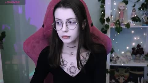 Violet online show from 02/26/26, 03:05