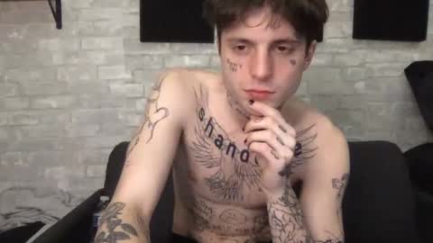Snapshot of prettyboyszn chatting on 01/23/25, 03:37 pretty boy online show from 01/23/25, 03:37
