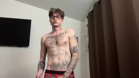 pretty boy online show from 03/17/26, 04:50