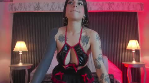     GTM-5         online show from 11/01/25, 02:08