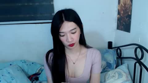 ASHLEY online show from 12/17/25, 03:18