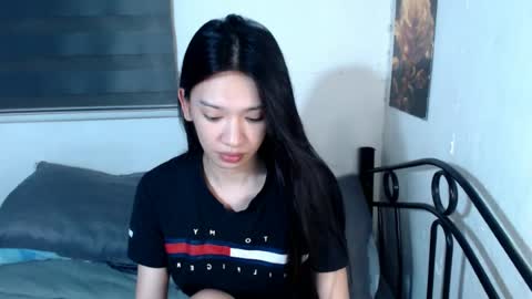 Snapshot of prettycumnotes69 chatting on 06/29/26, 11:43 ASHLEY online show from 06/29/26, 11:43