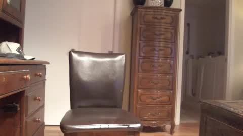 Snapshot of prettydick469 chatting on 05/08/26, 03:34 prettydick469 online show from 05/08/26, 03:34