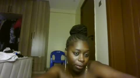 prettydulce online show from 07/28/26, 02:40