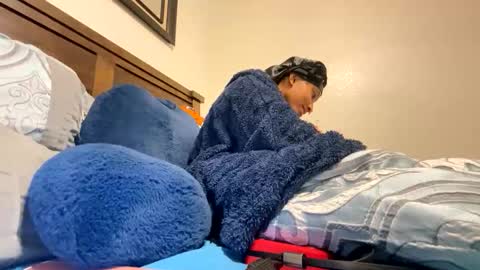 prettyfacefemale online show from 02/06/26, 02:49