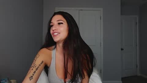 Snapshot of prettygirll23 chatting on 03/19/26, 09:19 prettygirllltorii online show from 03/19/26, 09:19
