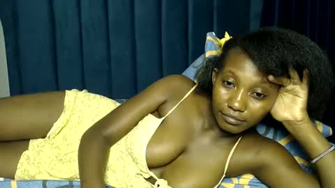 Snapshot of prettygoddess1 chatting on 11/11/25, 05:57 Mary online show from 11/11/25, 05:57