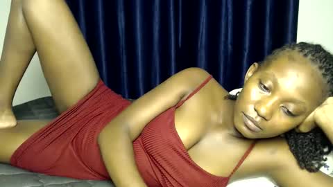 Snapshot of prettygoddess1 chatting on 12/19/25, 06:04 Mary online show from 12/19/25, 06:04