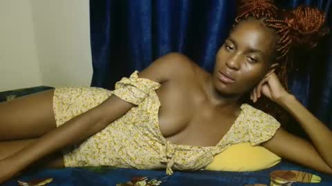 Snapshot of prettygoddess1 chatting on 05/09/26, 05:34 Mary online show from 05/09/26, 05:34