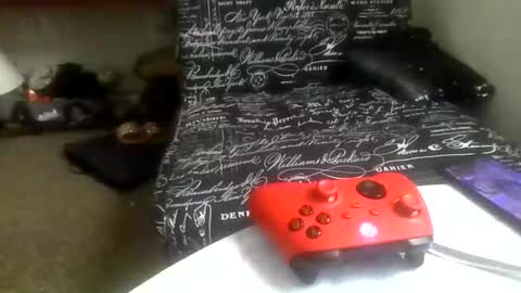 Snapshot of prettyimaa chatting on 12/19/25, 08:49 prettyma online show from 12/19/25, 08:49