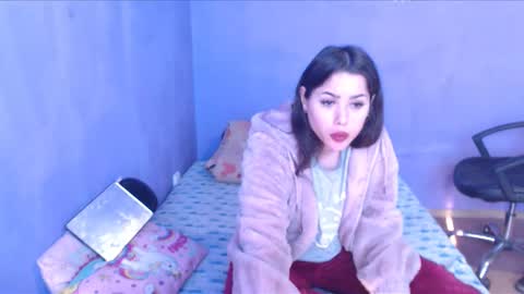 prettyjulliette online show from 02/21/25, 01:00