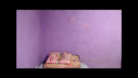 prettyjulliette online show from 03/04/25, 05:24