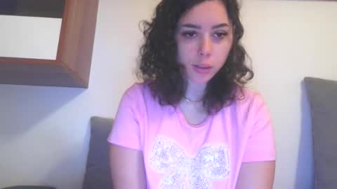 prettyjulliette online show from 12/19/25, 12:34