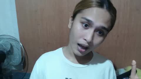 Snapshot of prettykate_04 chatting on 01/15/25, 10:24 Kate online show from 01/15/25, 10:24