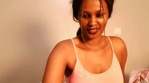 prettykeilaa online show from 04/15/26, 02:46