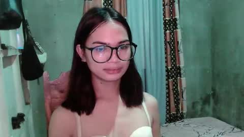 prettykhelcy online show from 04/16/26, 11:40