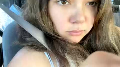 prettylatinamomma01 online show from 10/17/25, 06:21