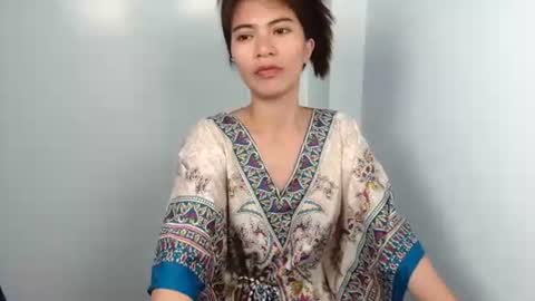 prettylittle_lady online show from 05/19/26, 01:00