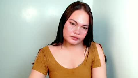prettylittle_lady online show from 06/12/26, 09:08