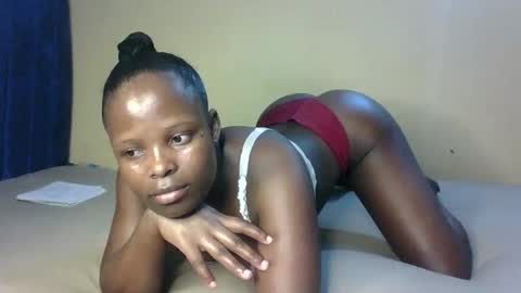 Melly online show from 11/02/25, 06:10