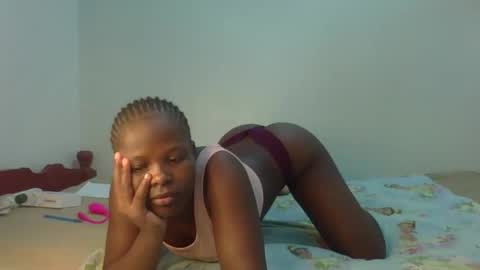 Snapshot of prettymelly_ chatting on 04/22/26, 01:08 Melly online show from 04/22/26, 01:08
