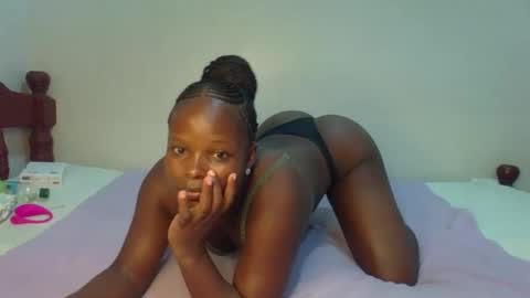 Snapshot of prettymelly_ chatting on 06/01/26, 05:36 Melly online show from 06/01/26, 05:36