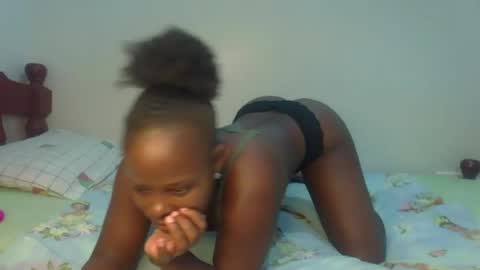 Snapshot of prettymelly_ chatting on 07/03/26, 06:53 Melly online show from 07/03/26, 06:53