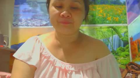 Nhing online show from 11/19/25, 03:23