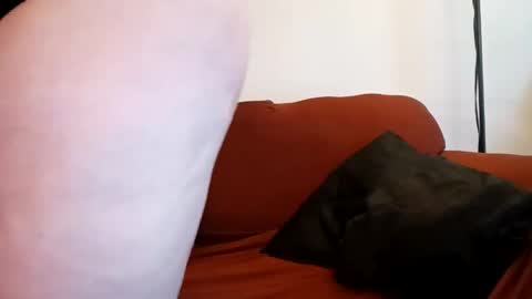 Leah online show from 04/07/26, 05:57