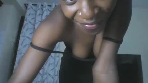 prettypussy_24 online show from 05/22/26, 10:48
