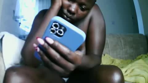 prettyreen online show from 10/10/25, 08:24