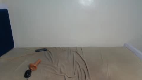 Rosalia online show from 04/18/26, 03:16