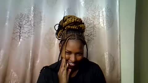 prettyshasha_ online show from 09/22/25, 05:48