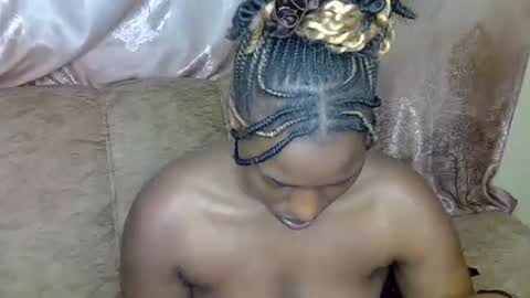 prettyshasha_ online show from 10/14/25, 04:24