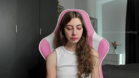 Sophie  next stream will be at Monday  i will wait you guys  online show from 04/16/26, 07:09