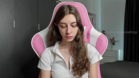 Sophie  next stream will be at Monday  i will wait you guys  online show from 04/17/26, 07:00
