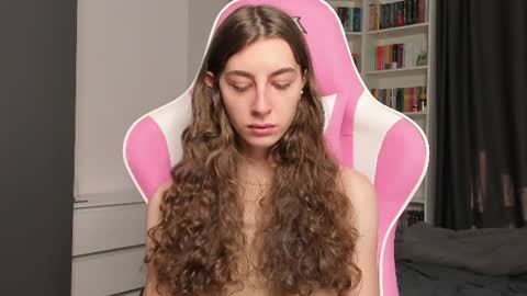 Sophie  next stream will be at Monday  i will wait you guys  online show from 06/25/26, 06:29
