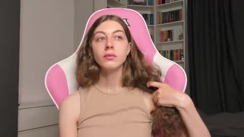Sophie  next stream will be at Monday  i will wait you guys  online show from 07/09/26, 05:44