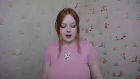 Snapshot of prettyvalerii_ chatting on 04/26/26, 11:24 Valeri online show from 04/26/26, 11:24