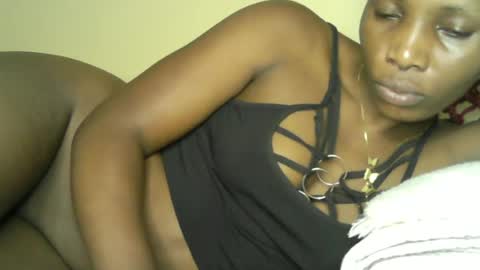 Snapshot of prettyvish chatting on 07/02/26, 12:44 prettyvish online show from 07/02/26, 12:44