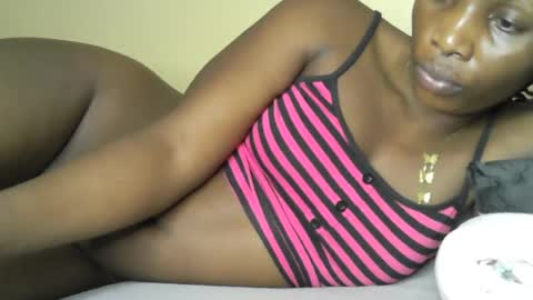 Snapshot of prettyvish chatting on 07/05/26, 04:19 prettyvish online show from 07/05/26, 04:19