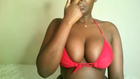 prettyvishy online show from 12/01/25, 02:38