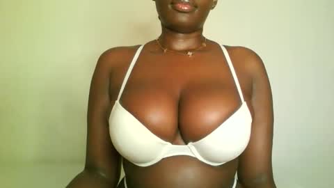 prettyvishy online show from 04/21/26, 02:51