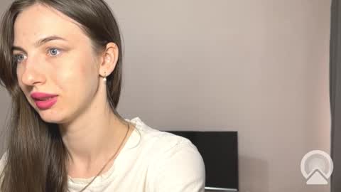 prettyyy_angel online show from 09/18/25, 08:05