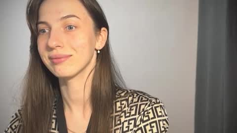 prettyyy_angel online show from 09/30/25, 05:29