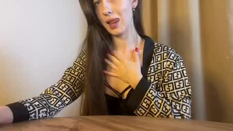 prettyyy_angel online show from 04/18/26, 07:18