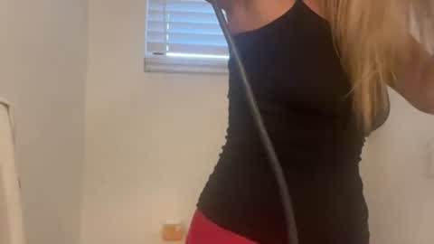 prettyyykittyyy22 online show from 09/11/25, 01:55