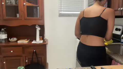 prettyyykittyyy22 online show from 09/19/25, 04:29